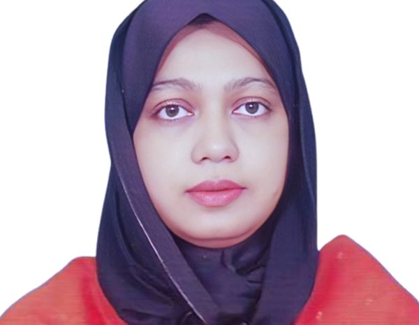  Dr. Ayesha Shaheed